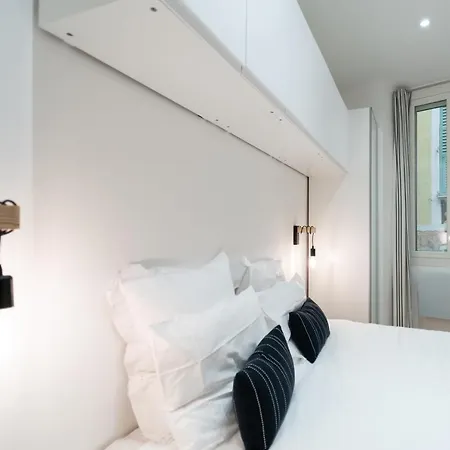 Suite Fusion - Charme De L'Ancien Et Confort Moderne - Vieux Nice - 2 Chambres - Wifi - 5 Min Des Plages - 30 Min De Cannes Et Monaco Buitenkant foto