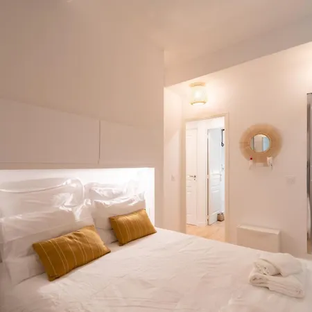 Suite Fusion - Charme De L'Ancien Et Confort Moderne - Vieux Nice - 2 Chambres - Wifi - 5 Min Des Plages - 30 Min De Cannes Et Monaco Buitenkant foto